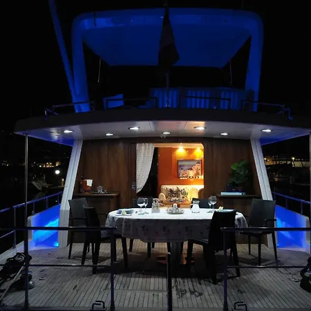 Affitta Yacht Di Lusso