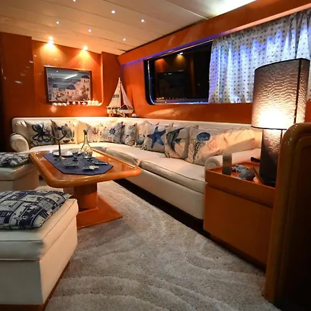 아파트 Affitta Yacht Di Lusso *