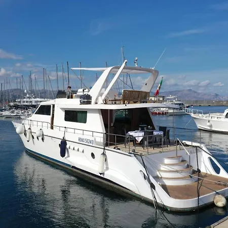 Affitta Yacht Di Lusso