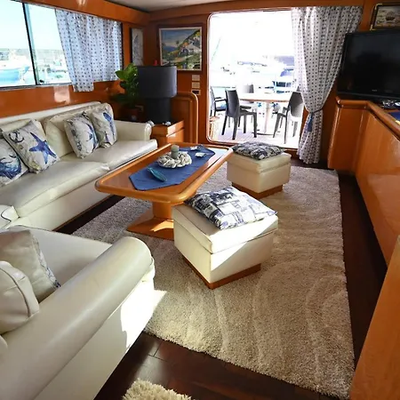 Affitta Yacht Di Lusso *